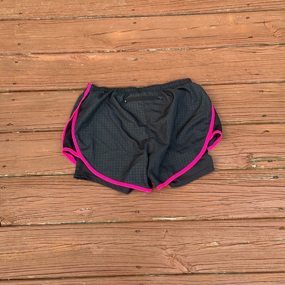 Umbro Lined Shorts with Compression Shorts - Picture 4 of 6